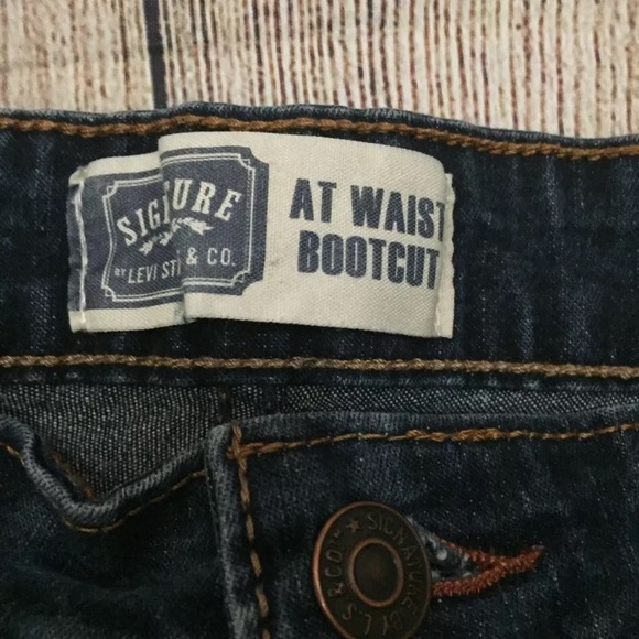 Levi Strauss Signature At the Waist Bootcut Jeans - Picture 4 of 5